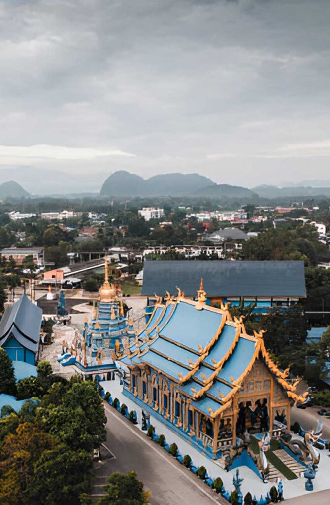 Chiang-Rai-Blue-Temple